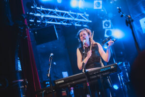 Foto: Julia Schwendner - FMZ Frauenmusikzentrum Knust Hamburg FRAUPAUL + Missratene Toechter 8. Maerz