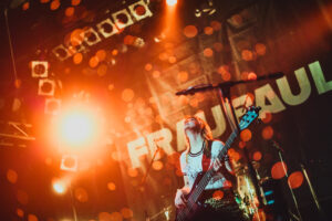 Foto: Julia Schwendner - FMZ Frauenmusikzentrum Knust Hamburg FRAUPAUL + Missratene Toechter 8. Maerz